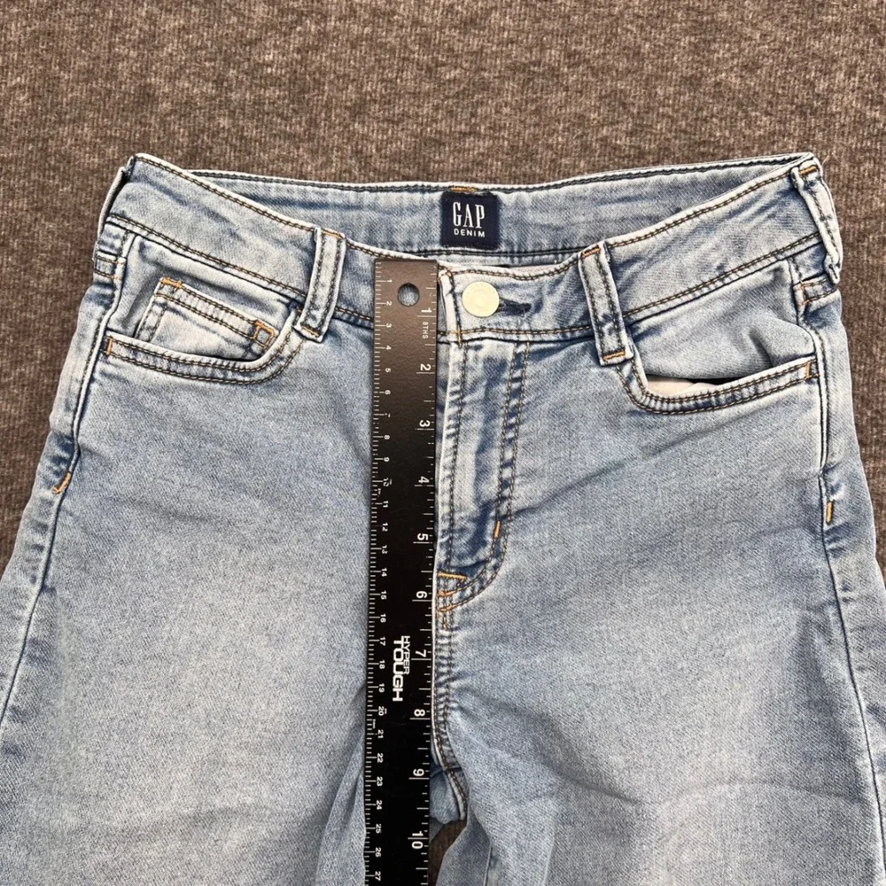Gap Kids Light Wash Wide-Leg Ankle Sweatpant Jeans Size 12 Cropped Denim
